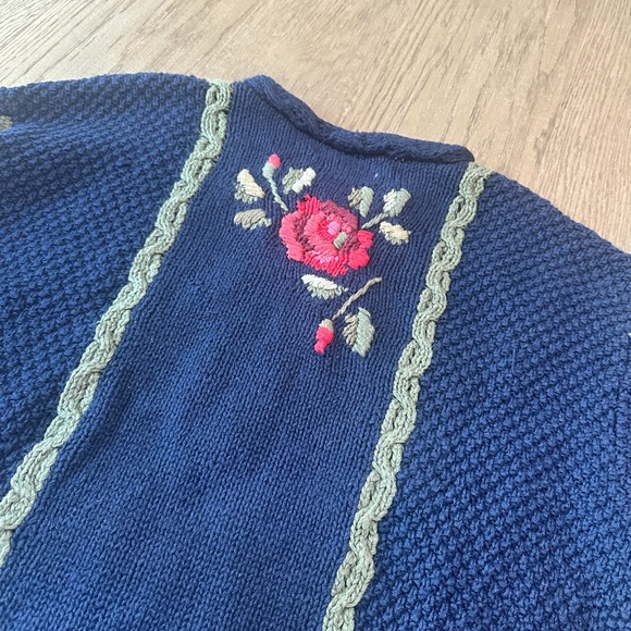 Talbots Knit Crew Neck Sweater Size Large Navy Embroidered Detail - Picture 6 of 6